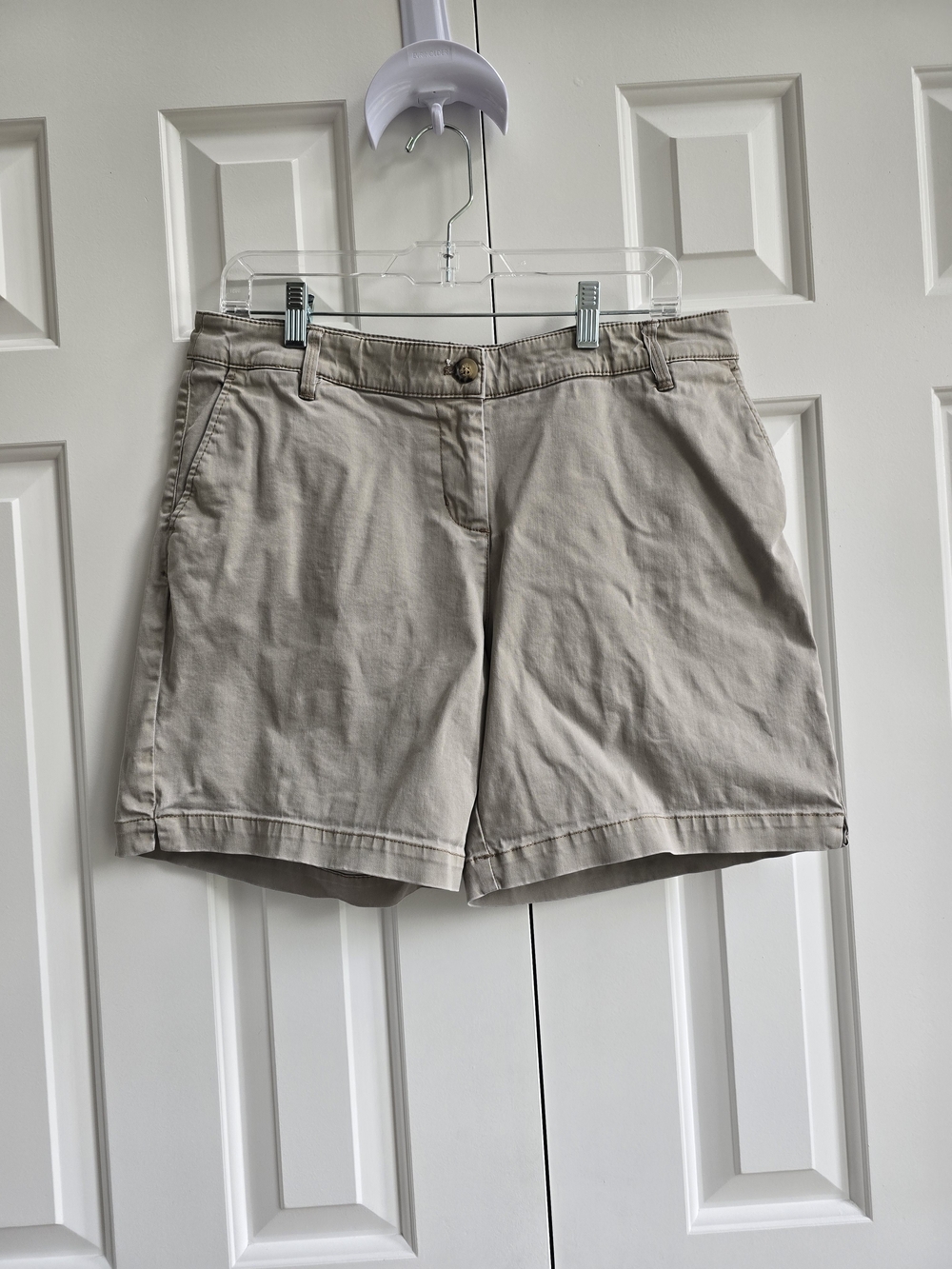 Tommy Bahama Casual Women's Beige Chino Shorts